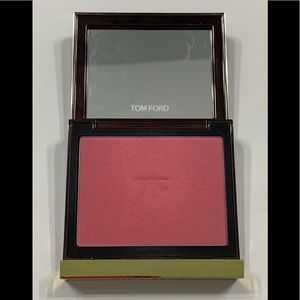 Gently used Tom Ford blush - Wicked